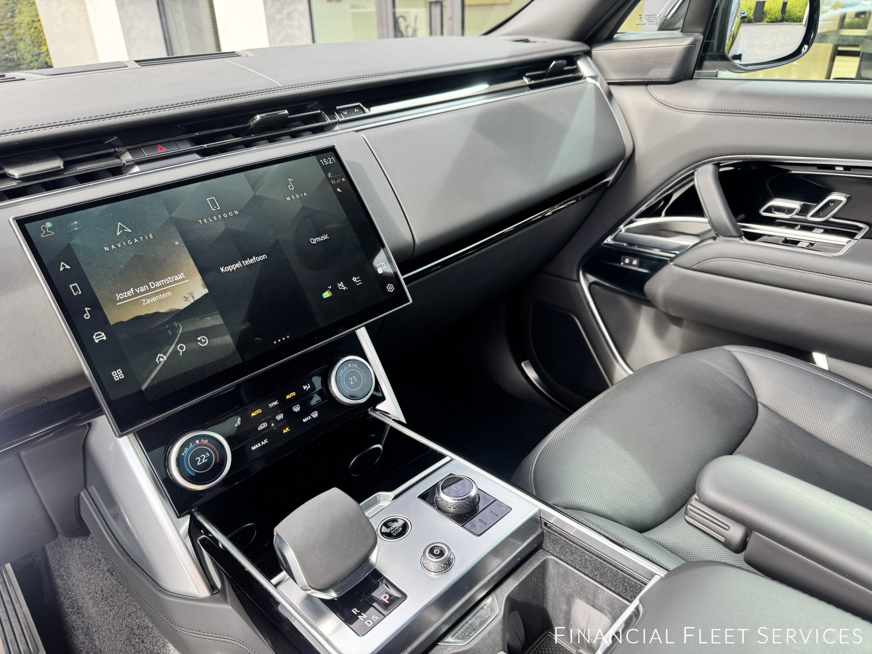 Land Rover Range Rover P510e Autobiography
