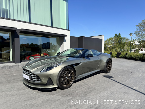 Aston Martin DB12 Volante